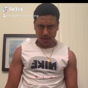 Meet your Posher, Joshua